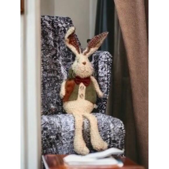 Primitive Sitting Tea-Stained Bunny with Carrot and Green Vest, Weighted Bottom. - Picture 3 of 5